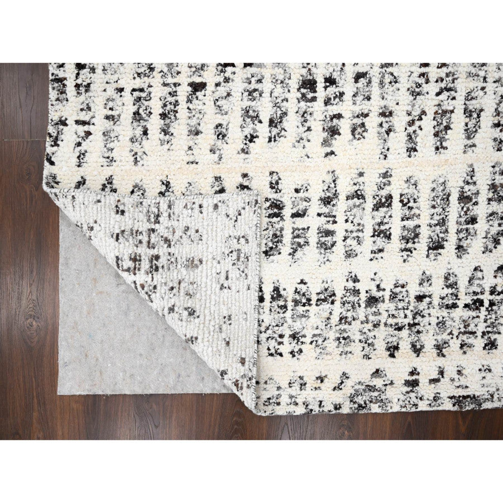 Vivid White Modern Design Organic Wool Hand Knotted Oriental Rug, 10'2"x13'9"