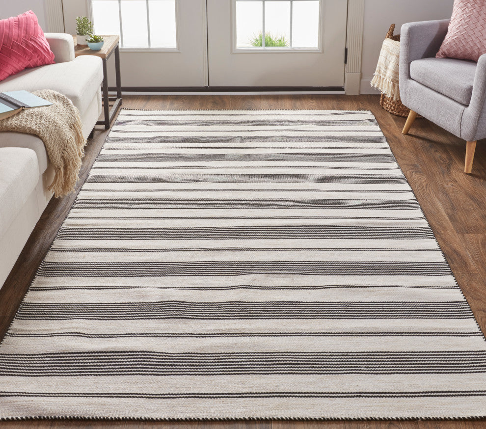 Weave & Wander Granberg Eco-Friendly PET Rug, Black, 4' X 6'