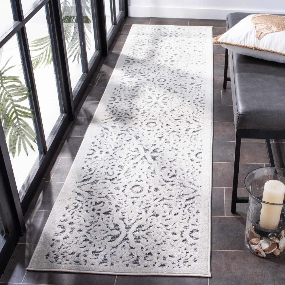 Safavieh Indoor-Outdoor Cabana Collection, CBN662 Rug, Ivory/Gray, 4'5"x6'5"