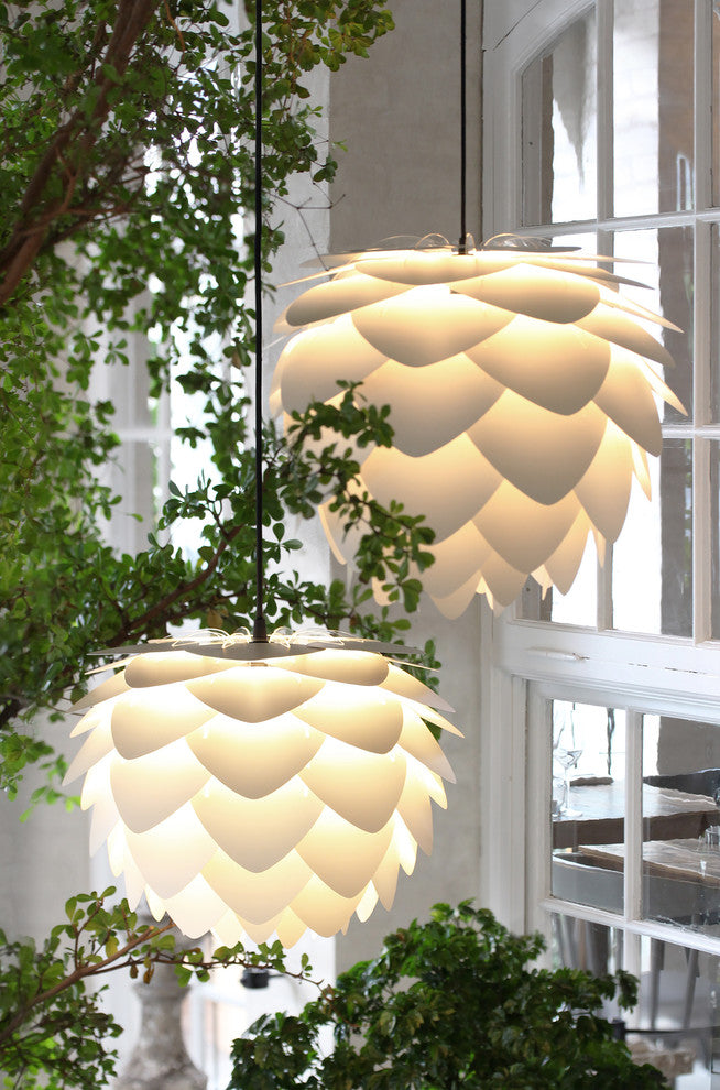 Aluvia Hardwired Pendant, Pearl/Black, Medium