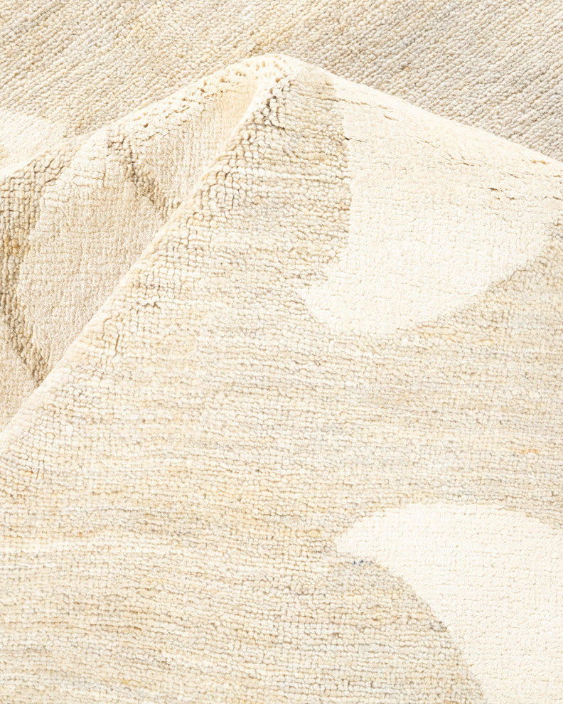 Eclectic, One-of-a-Kind Hand-Knotted Area Rug Ivory, 5'10"x8'10"