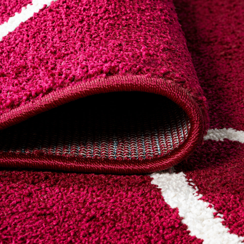 Cole Minimalist Diamond Trellis Red/White 5'x8' Area Rug