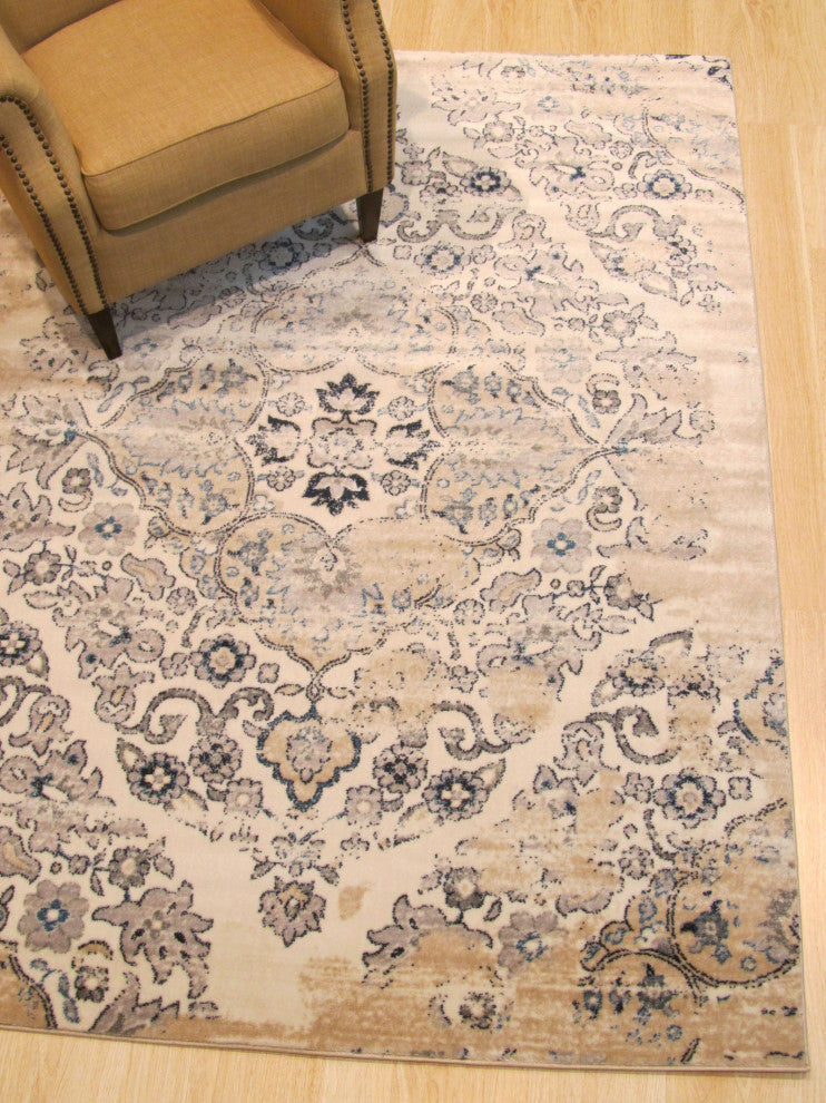 Ivory Distressed Bohemian Isabella Medallion Rug, 4' 3 X 5'10