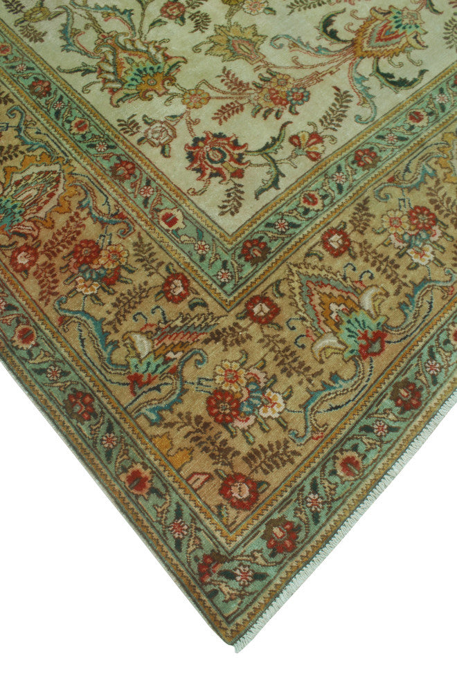 Fine Vintage Distressed Kaleb Ivory/Green Rug, 9'6 x 12'7