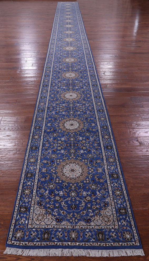 2' 9" X 31' 10" Runner Persian Nain Wool & Silk Handmade Rug - Q15991