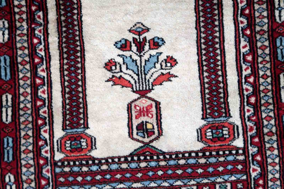 Handmade Vintage Pakistani Lahore Prayer Rug 1.9'x3', 60cmx93cm 1970s