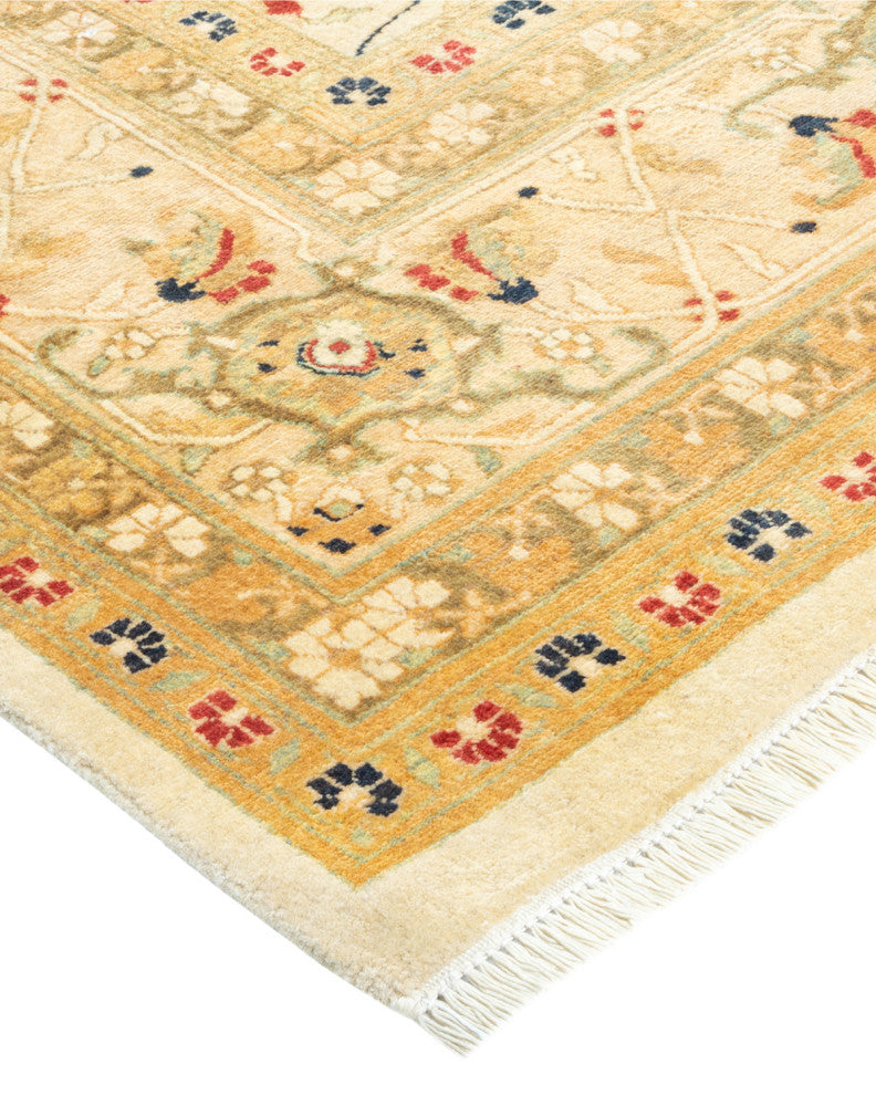Cecilia, One-of-a-Kind Hand-Knotted Area Rug Ivory, 6'2"x9'1"