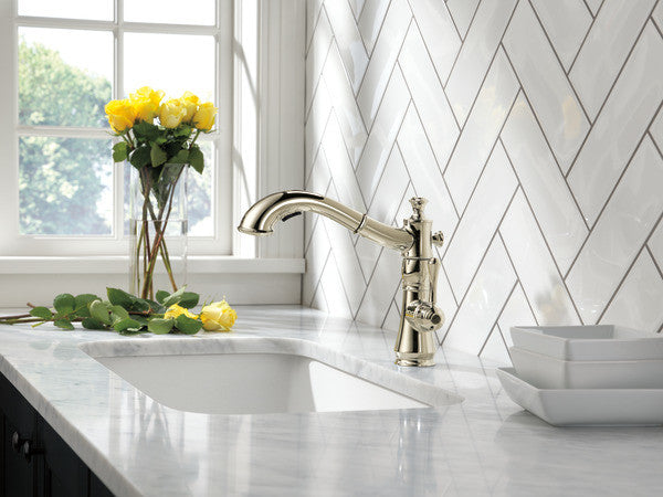 Delta Cassidy Single Handle Pull-Out Kitchen Faucet, Polished Nickel