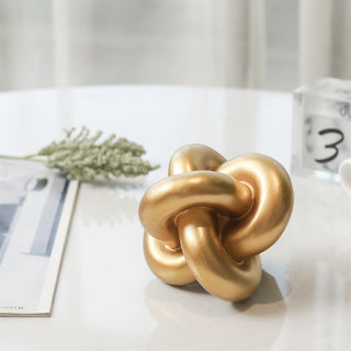 Minyoro Gold Resin Chain Knot Sculpture