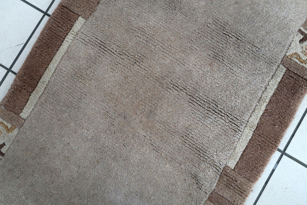 Handmade Vintage Tibetan Khaden Rug 2.4'x4.5', 74cmx139cm 1970s