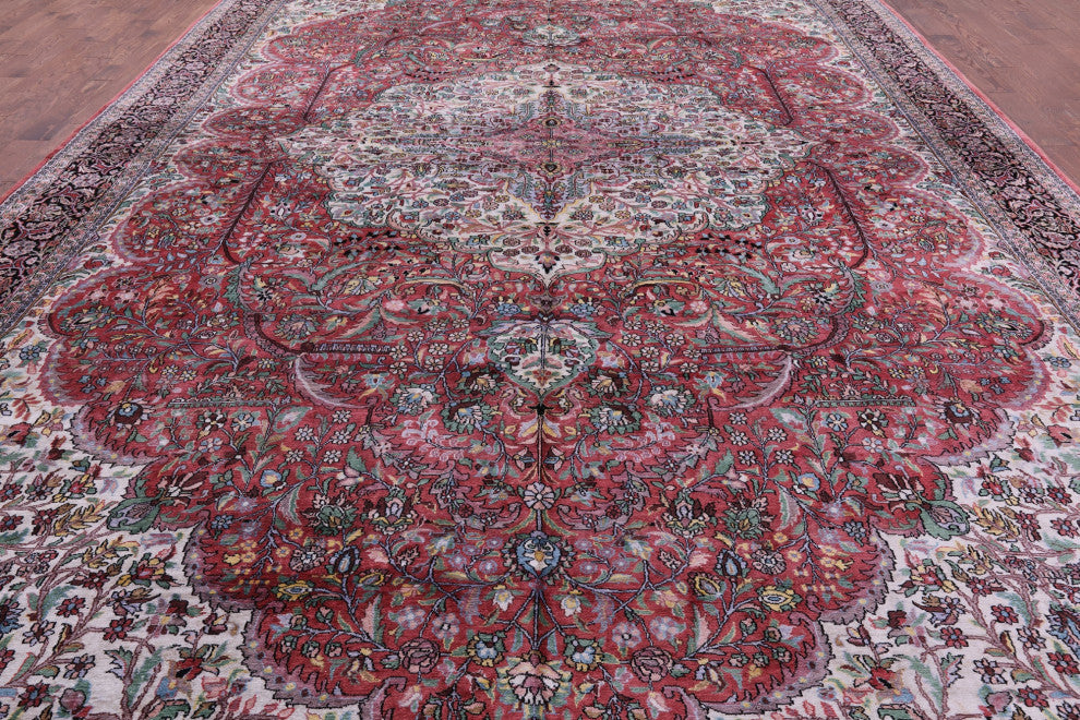 11' 11" X 18' 7" Hand Knotted Kashan Silk Rug - Q13845