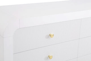 Artisto Dresser, White