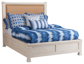 Shorecliff Canopy Bed 5/0 Queen