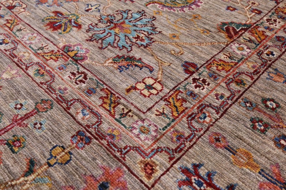 Handmade Persian Tabriz Rug 5' 9" X 7' 6" Q7613