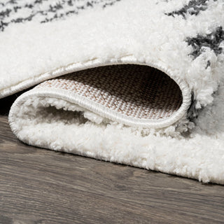 Elm Diamond Stripe Geometric Shag, White/Black, 2 X 10