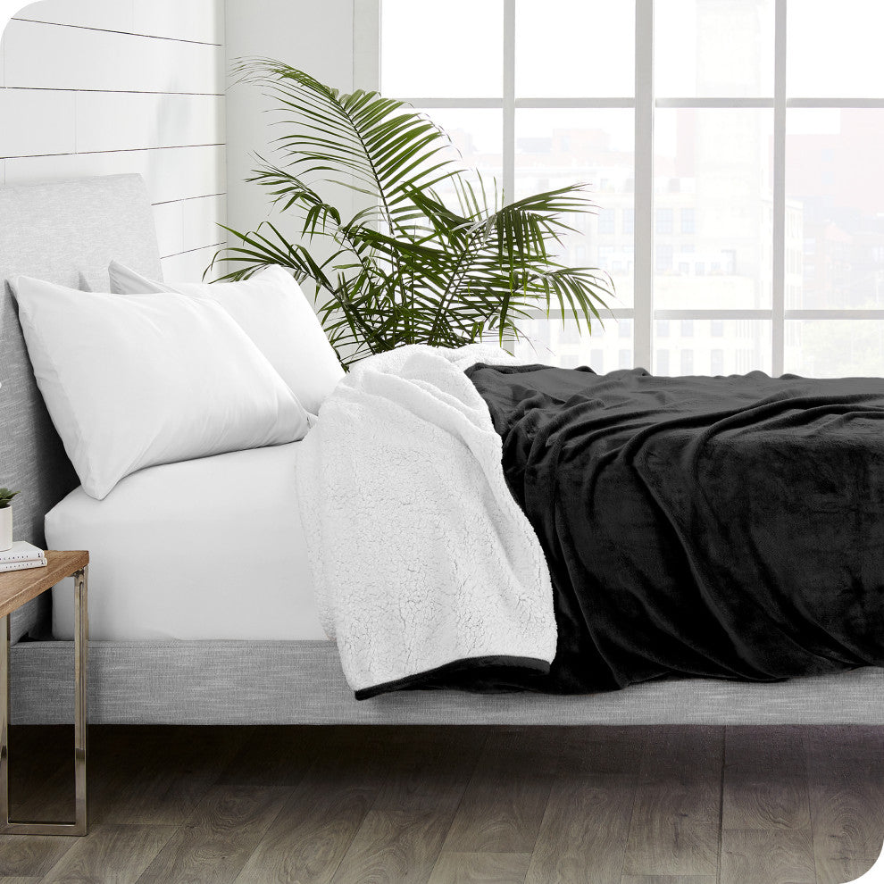Fleece Sherpa Blanket, Black, Throw