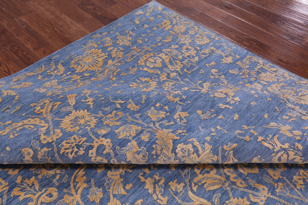 9' 0" X 11' 8" Persian Wool & Silk Handmade Rug - Q15757