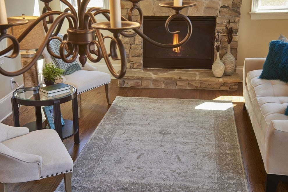 Unique Loom Light Gray La Jolla Floral 7'x10' Area Rug