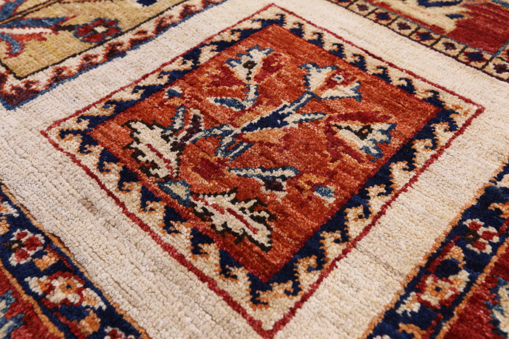 3' 2" X 5' 2" Persian Garden Design Hand Knotted Rug Q10670