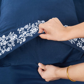 Serenta Lei Embroidered 4 Piece Bed Sheet Set, Navy Blue, Queen