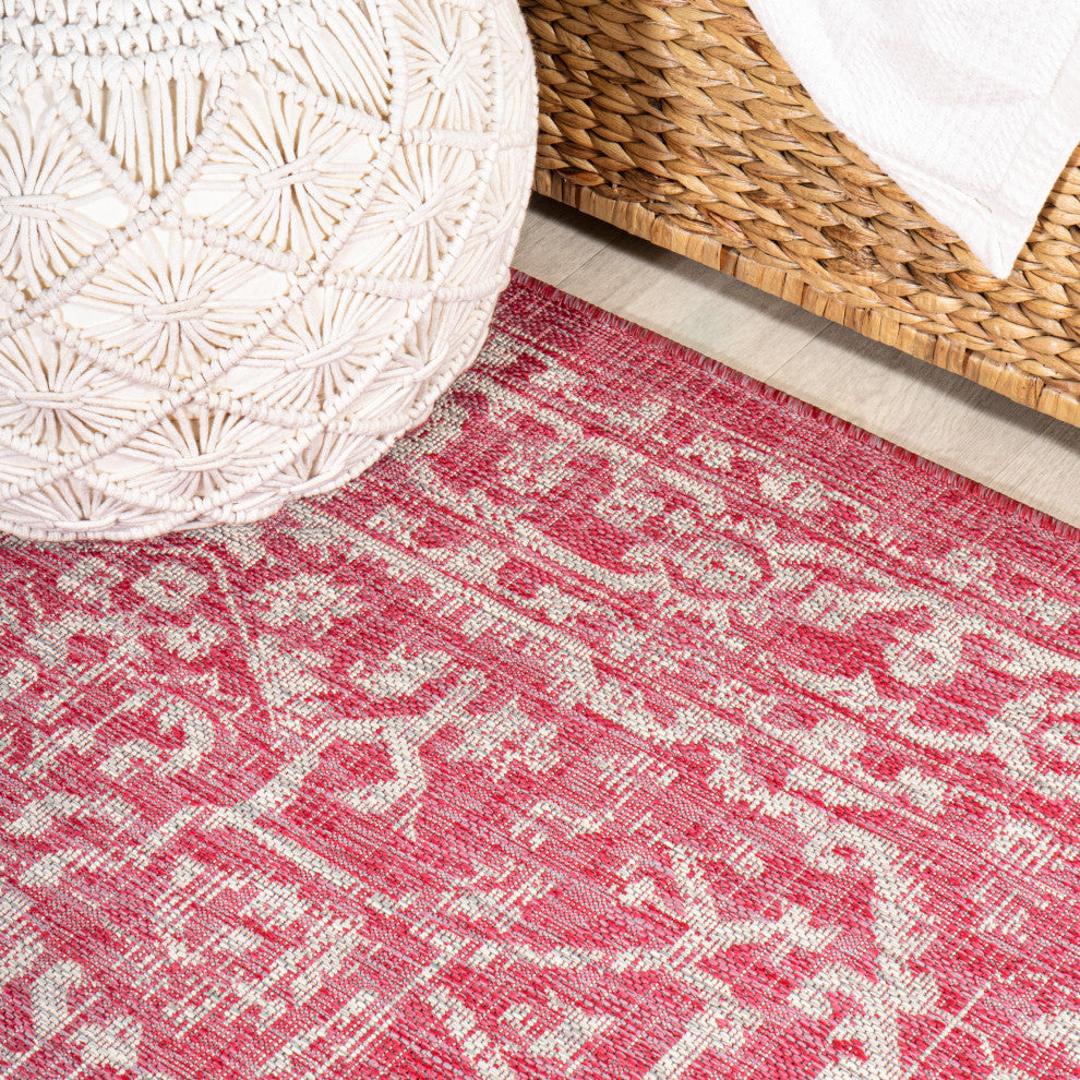Malta Boho Medallion Textured Weave Indoor/Outdoor, Fuchsia/Light Gray, 2x10