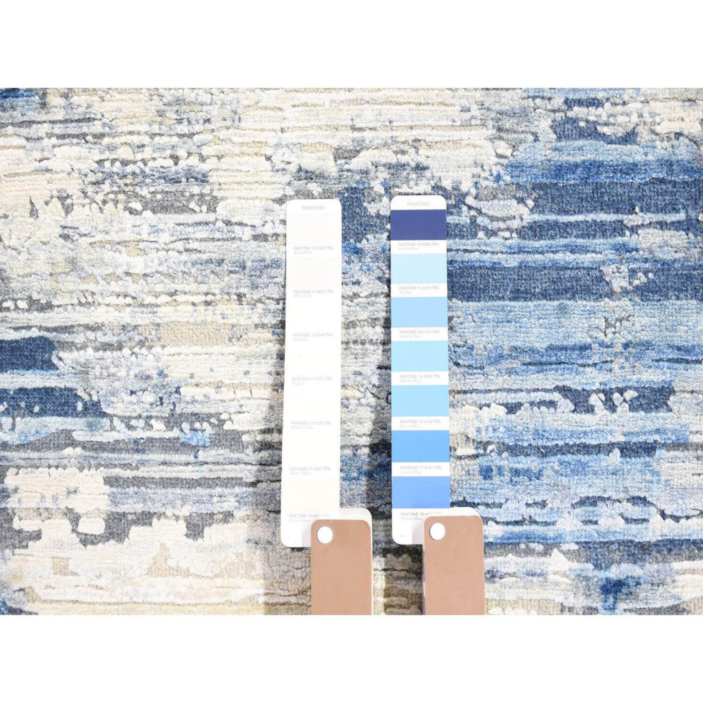 Blue and White Modern Hand Knotted Pure Silk and Textured Wool Rug, 6'1" x 9'1"