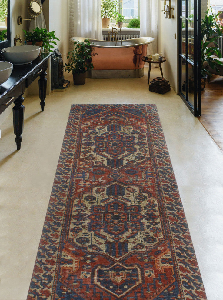 Vintage Distressed Zesiro Burgundy/Navy Runner, 3'3x9'10