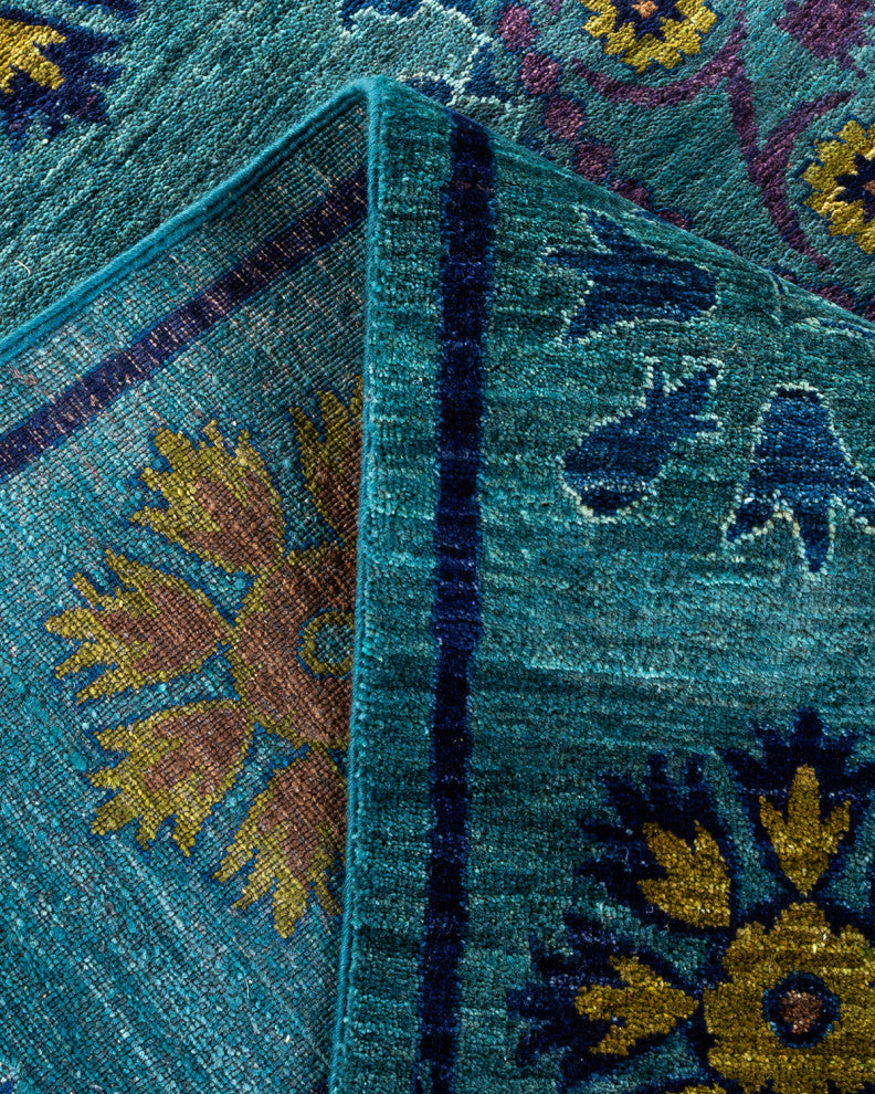 Suzani, One-of-a-Kind Handmade Area Rug Green, 16' 8" x 9' 2"