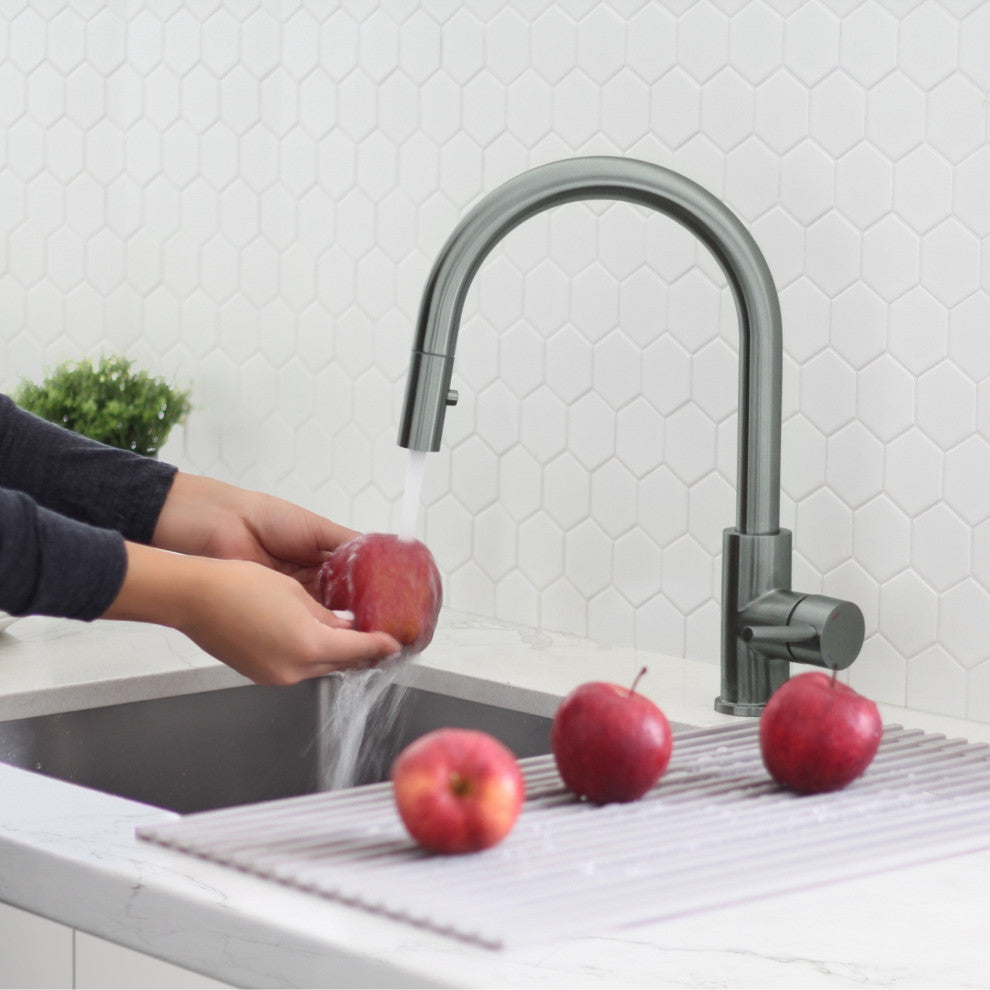 STYLISH Modern Single Handle  Pull down Sprayer  Kitchen Faucet in Gunmetal