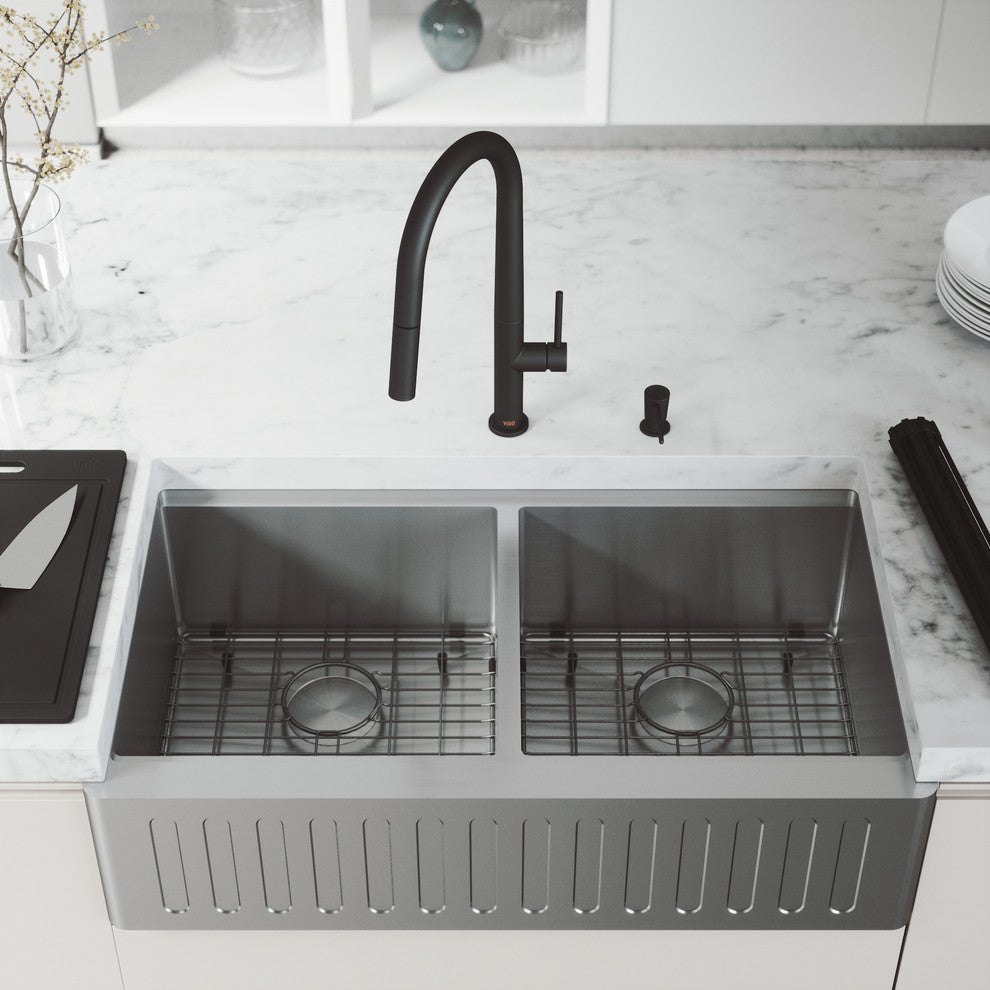 Oxford 36"L x 21"W Farmhouse Kitchen Sink and Greenwich 18"H in Black Faucet Set