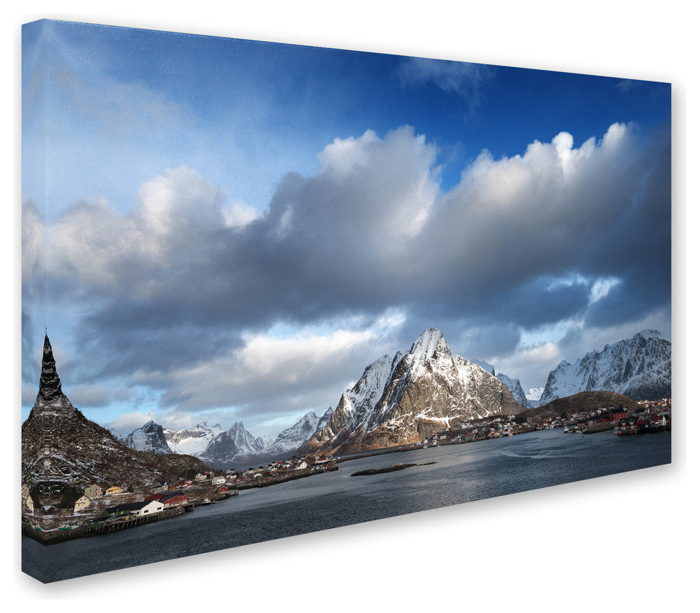 Philippe Sainte-Laudy ''Happy Hour in Norway'' Canvas Art, 12x19
