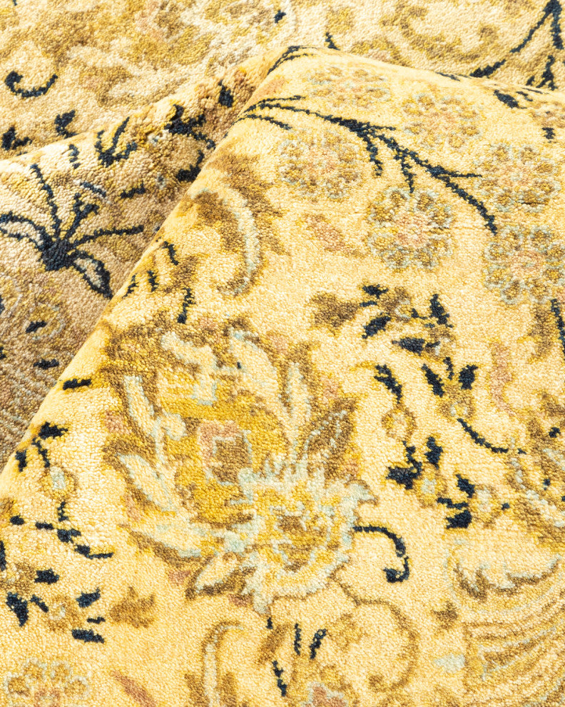 Catalina, One-of-a-Kind Hand-Knotted Area Rug Ivory, 6'2"x8'10"