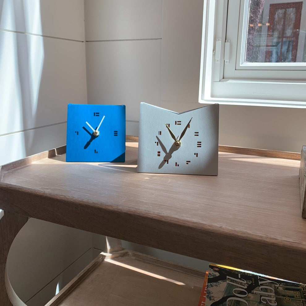 The KittyKat Clock in Black