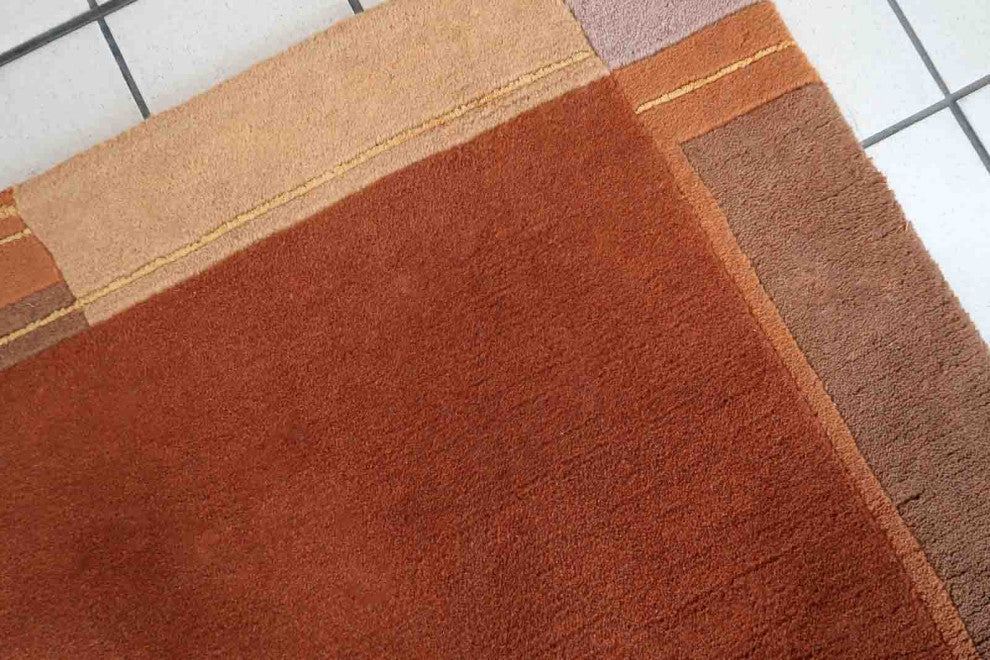 Handmade Vintage Tibetan Khaden Rug 4'x5.3', 122cmx163cm 1970s