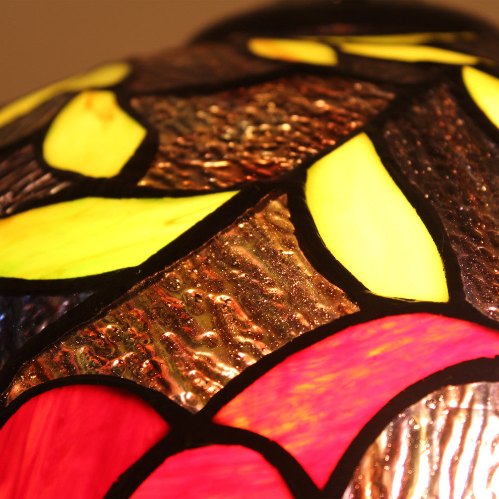CHLOE Lighting MARIEBELLE Tiffany-Style Floral Stained Glass Table Lamp