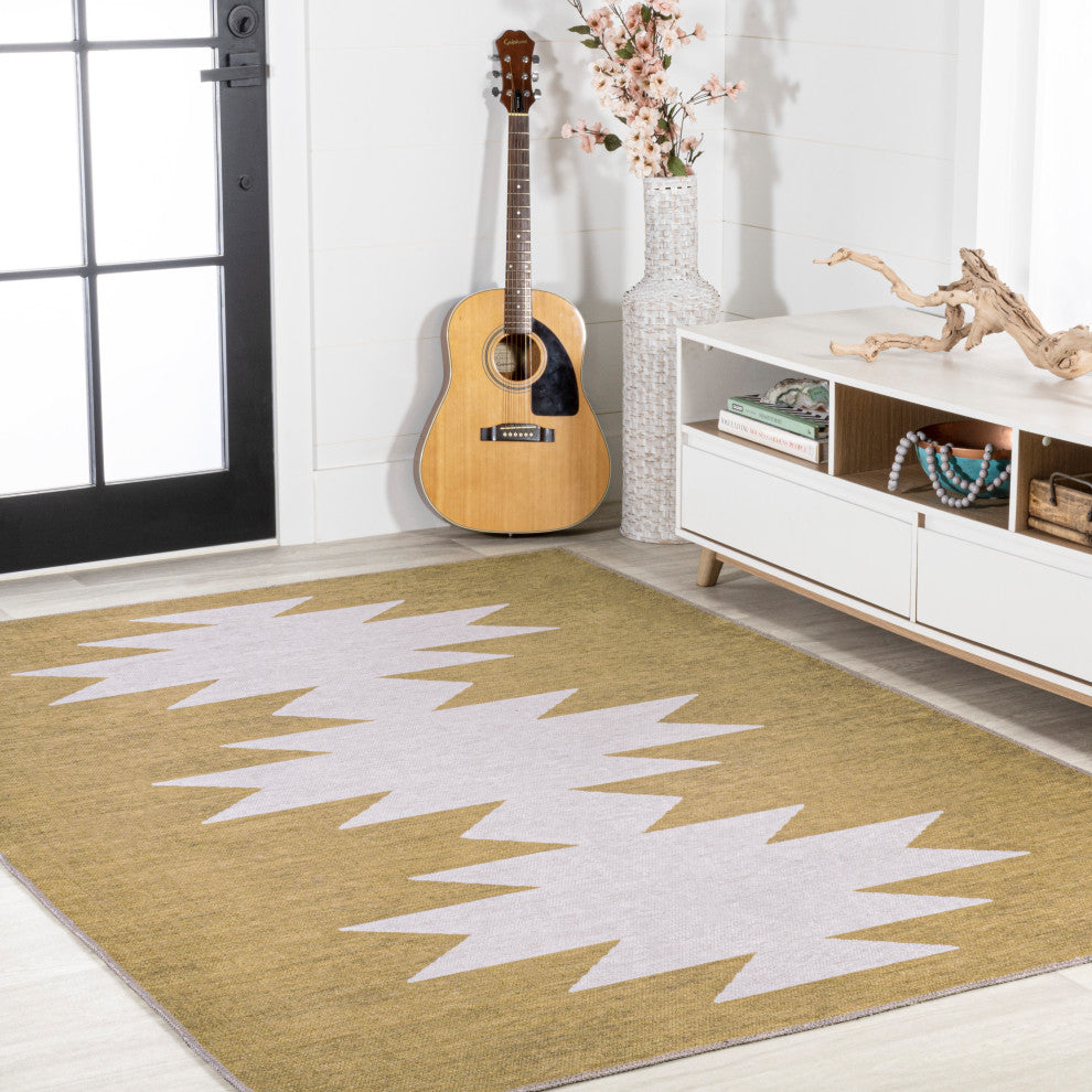 Chayton Minimalist Geometric Machine-Washable Area Rug, Yellow/Cream, 4x6