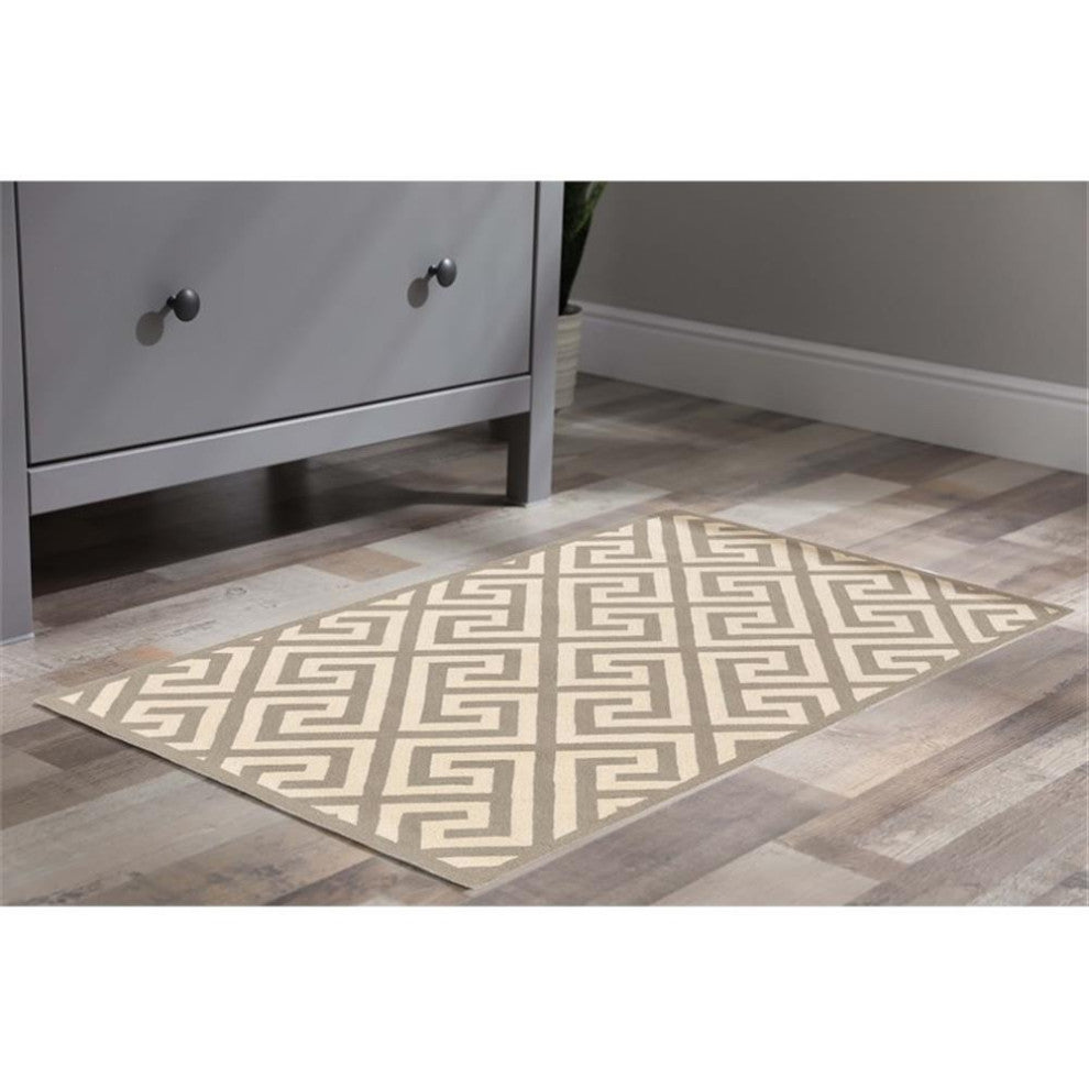 Linon Silhouette Greek Key Hand Hooked Wool 1'10"x2'10" Rug in Gray