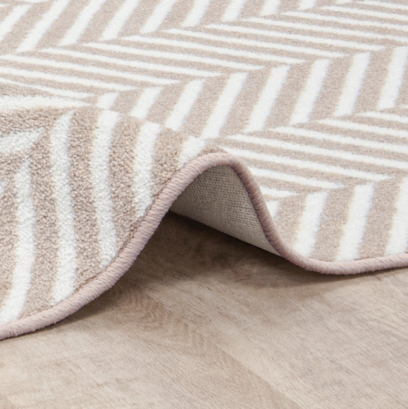 Favorite Retreat 5'4" X 7'8" Area Rug, Color Ivory
