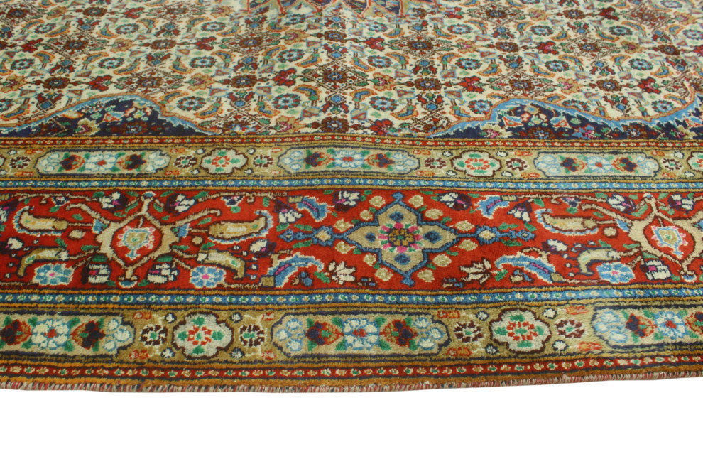 Fine Vintage Distressed Colby Ivory/Red Rug, 6'6x9'8
