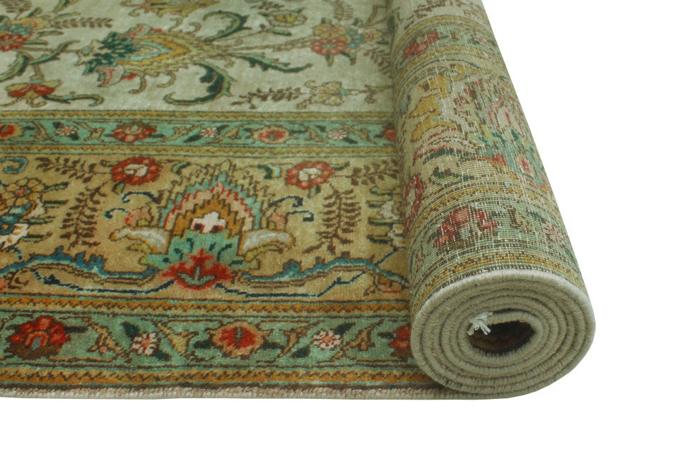 Fine Vintage Distressed Kaleb Ivory/Green Rug, 9'6 x 12'7