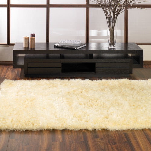 Classic Sheepskin Ivory Rectangle Faux Fur Rug, 56"x79"