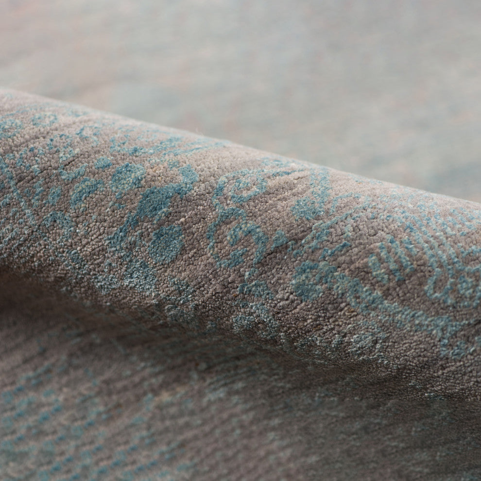 Pearl Area Rug, Silver Sand and Blue, 8' x 10', Persian