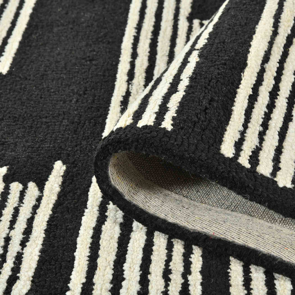 Chicago Umika Area Rug, Ebony, 5' x 8', Geometric