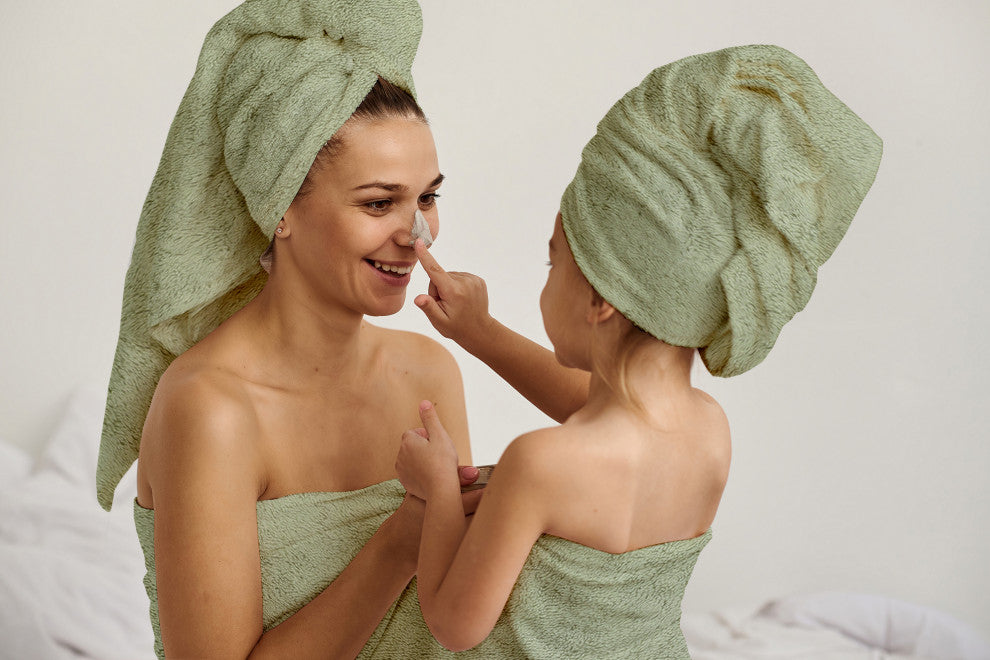 Organic 100% Cotton 650 GSM Feather Touch Quick Dry Bath Towel, Green Tint, Pack of 3