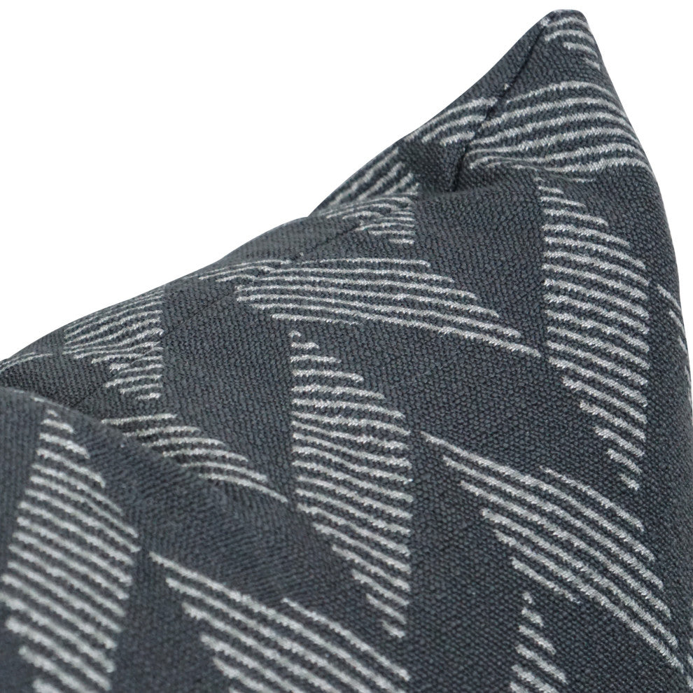 17" Jacquard Throw Pillows With Inserts, Set of 4, Gannawls Paveme
