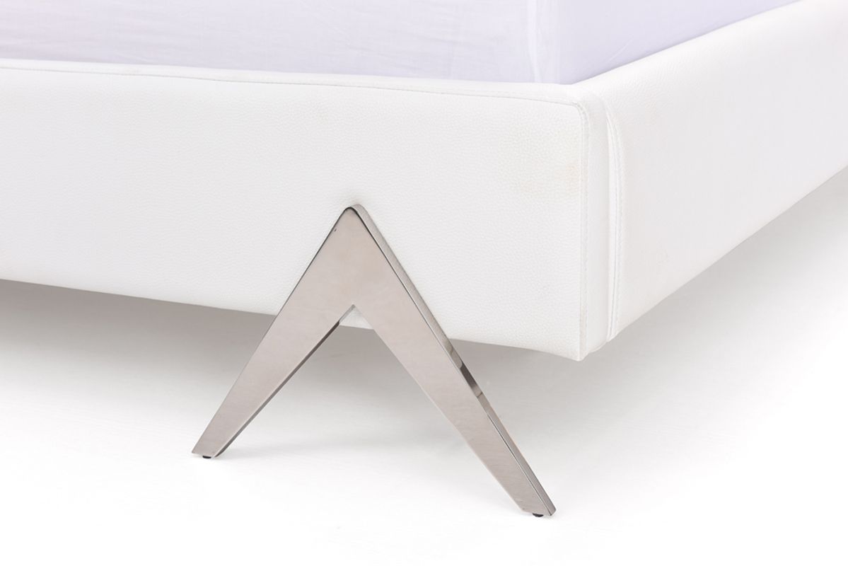 Modrest Candid Modern White Bed, Queen
