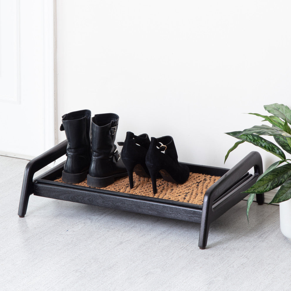 Single-Tier Black Stand With 2-Pair Rubber Boot Tray Irish Lion