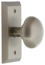 Double Studio Plate With New York Knob, Satin Nickel