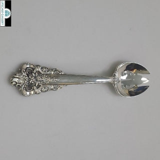 Wallace Sterling Silver Grande Baroque Pierced Tablespoon