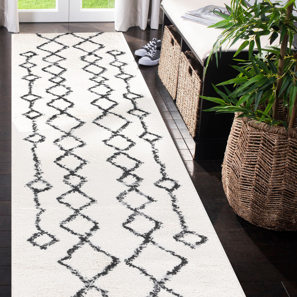 Aspen Shag Polypropylene Area Rug, Cream/Gray, 2'2" X 10'
